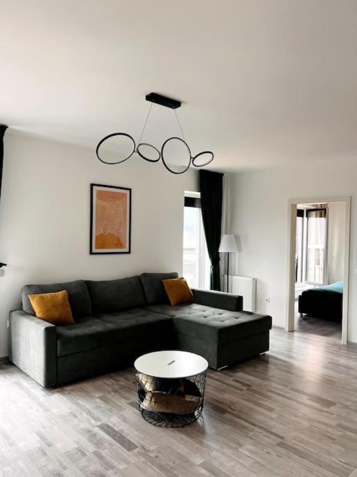 Skylark - Singapore Penthouse With Jacuzzi & Panoramic View Brasov Exterior photo